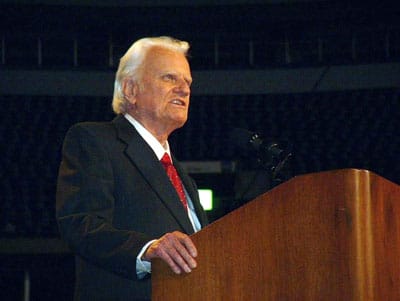 Billy Graham speaking at the opening session of his four-day Metroplex Mission in Irving, Texas, in 2002. Photo by Marcia Davis.