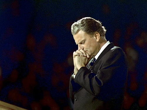 webRNS Billy Graham praying 022118