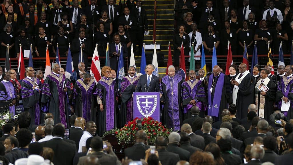 Barack Obama sings at funeral