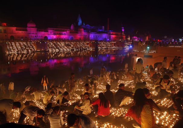 Lighting earthen lamps