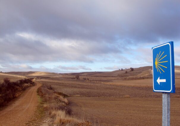 sign along the Camino de Santiago