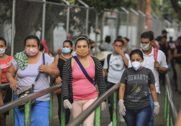 Workers wear masks in Nicaragua